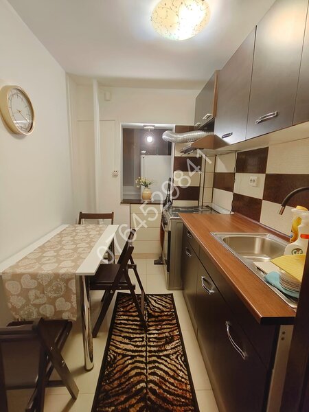 Basarabia, Muncii, Intr. Patinoarului, 7 min. metrou Piata Muncii, renovata